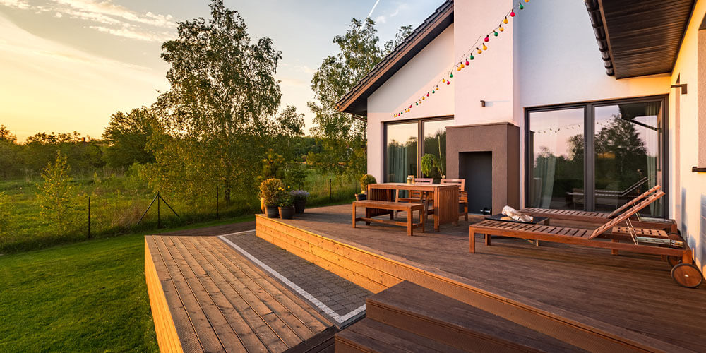 Eising Garden Centre -How to Self-Evaluate Your Landscape-backyard patio and table