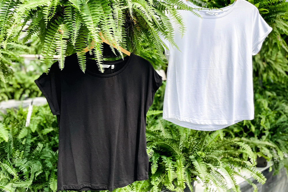 Eising-Garden-Centre---Revamp-Your-Fall-Wardrobe-white-and-black-tee-shirts